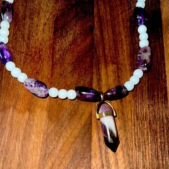 Dream Amethyst Snow Jade Necklace - Picture 4 of 5